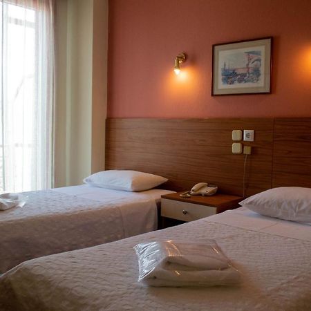 Egnatia Hotel Ioannina Bagian luar foto